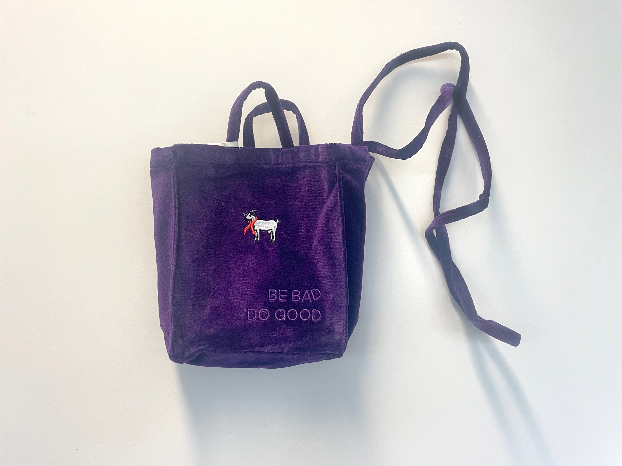 MINI SHOPPER – sex, love and care edition